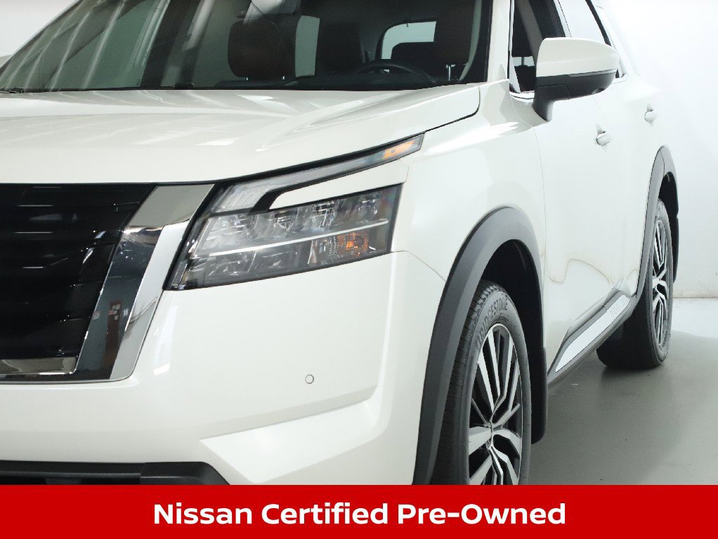 Certified 2024 Nissan Pathfinder Platinum w/ Cargo Package AWD/4WD image 7