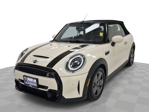Used 2022 MINI Cooper S w/ Driver Assistance Package image 1