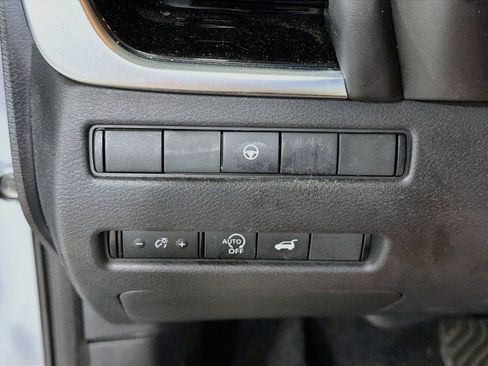 Used 2023 Nissan Rogue SL w/ SL Premium Package AWD/4WD image 16