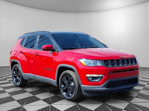 Used 2021 Jeep Compass Latitude w/ Sun and Sound Group image 1