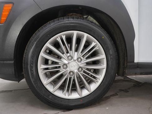 Used 2020 Hyundai Kona SEL Plus w/ Cargo Package image 29