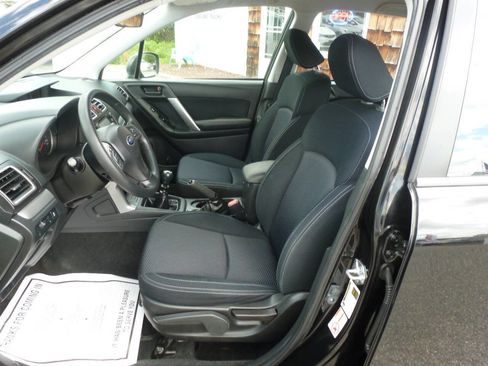 Used 2016 Subaru Forester 2.5i AWD/4WD image 13