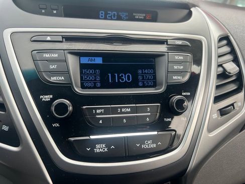 Used 2016 Hyundai Elantra SE FWD image 46