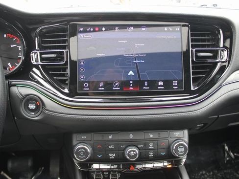 Used 2022 Dodge Durango GT image 4
