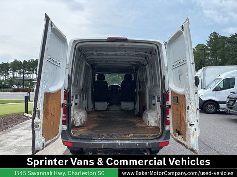 Used 2016 Mercedes-Benz Sprinter 2500 image 15