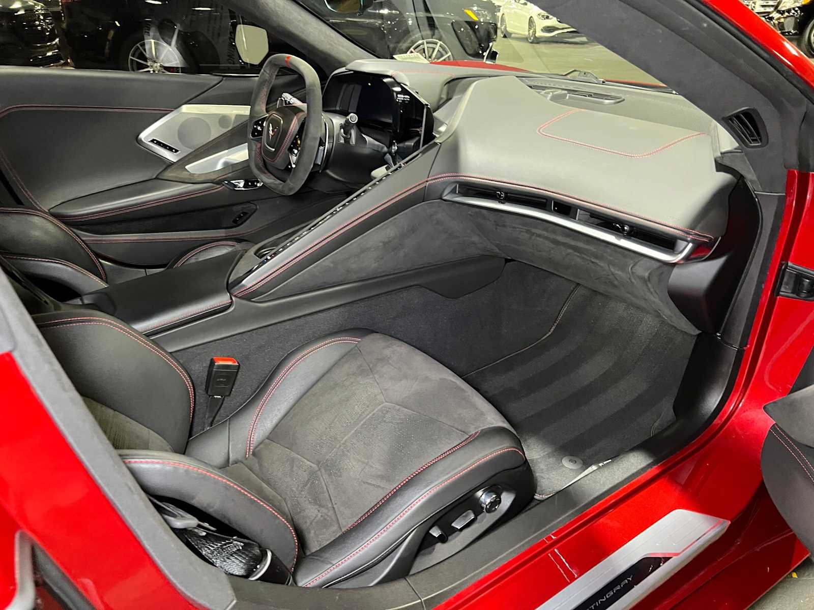 Used 2021 Chevrolet Corvette Stingray Premium Cpe w/ Z51 Performance Package RWD image 11