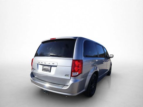 Used 2019 Dodge Grand Caravan GT FWD image 5