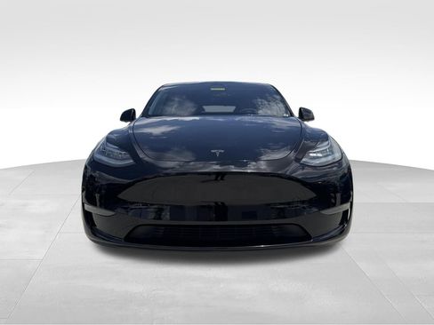 Used 2021 Tesla Model Y Long Range AWD/4WD image 2
