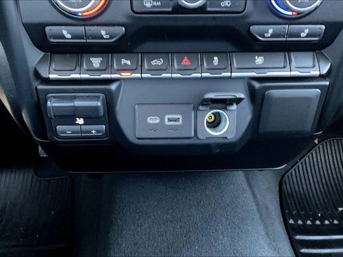 Used 2023 Chevrolet Silverado 2500 LT w/ All Star Edition AWD/4WD image 26