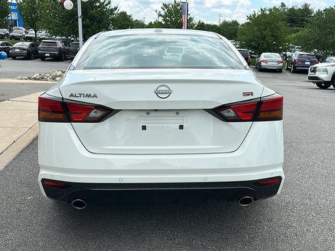 Certified 2024 Nissan Altima 2.5 SR FWD image 5