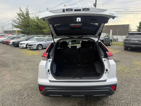 Used 2022 Mitsubishi Eclipse Cross LE FWD image 14