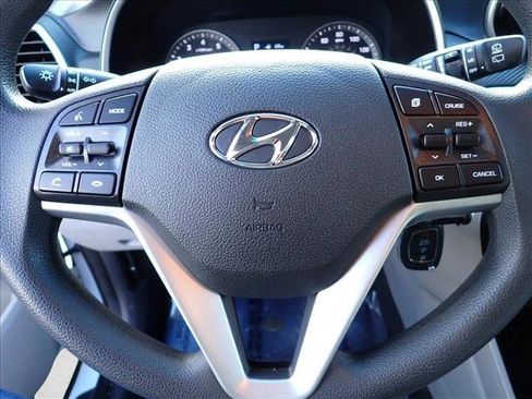 Used 2020 Hyundai Tucson SE image 14