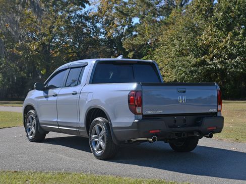 Certified 2023 Honda Ridgeline RTL image 3