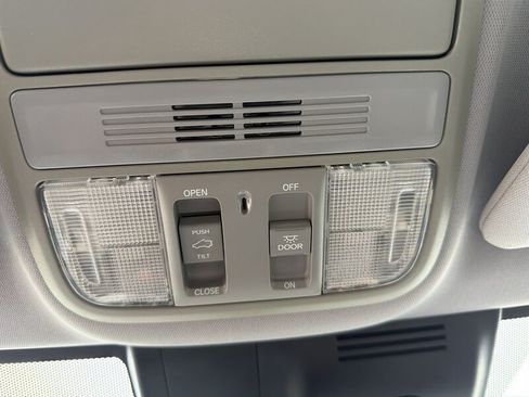 Used 2018 Honda CR-V EX image 20
