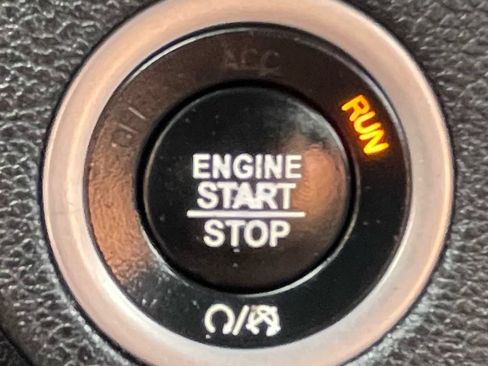 Used 2018 Dodge Charger SXT Plus RWD image 21