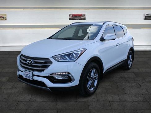 Used 2017 Hyundai Santa Fe Sport image 3