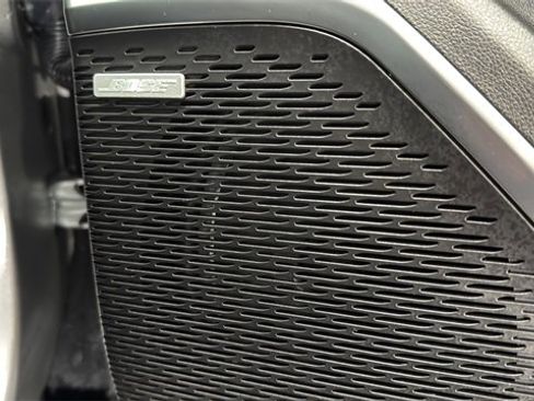 Used 2025 GMC Acadia Elevation image 45