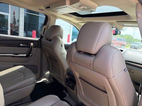 Used 2013 GMC Acadia Denali AWD/4WD image 32