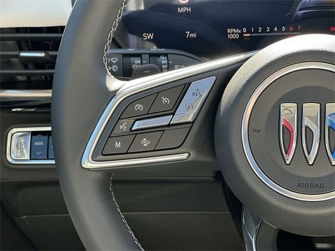 New 2026 Buick Envision Avenir image 10