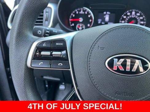 Used 2019 Kia Sorento FWD image 21