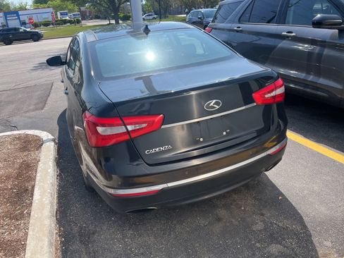 Used 2014 Kia Cadenza Premium w/ Luxury Package FWD image 12