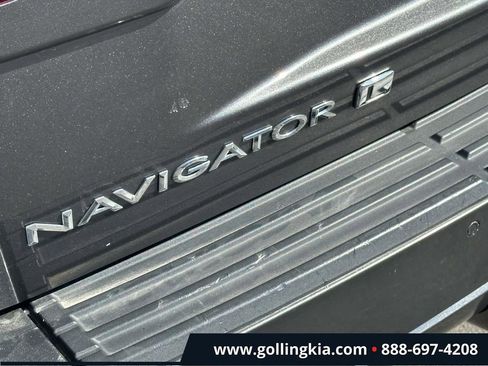 Used 2015 Lincoln Navigator L 4WD image 8