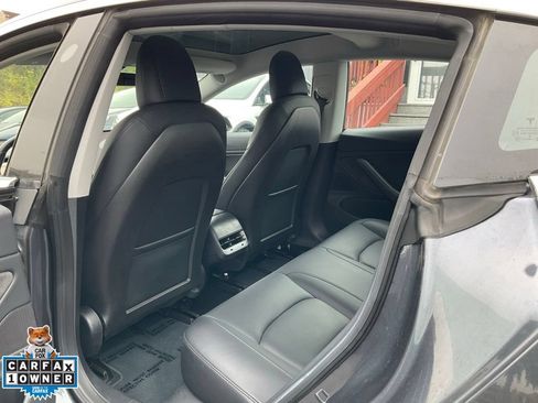 Used 2018 Tesla Model 3 Long Range RWD image 28