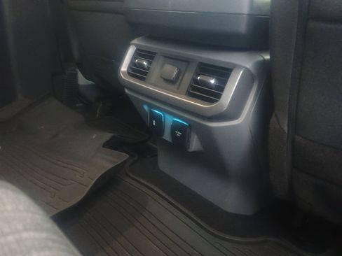 Used 2023 Ford F150 Lightning XLT image 15