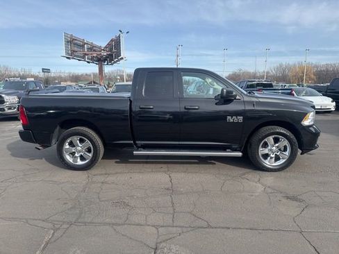 Used 2018 RAM 1500 Express w/ Express Value Package image 11