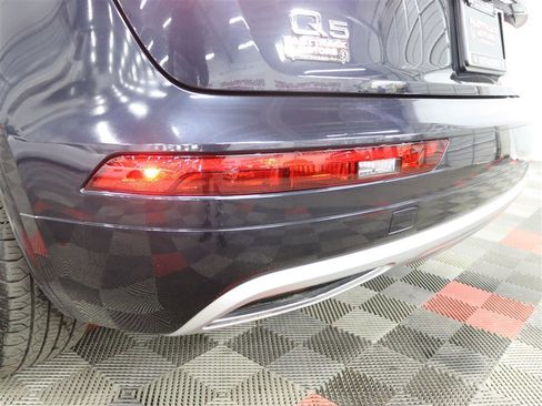 Used 2018 Audi Q5 2.0T Premium AWD/4WD image 8