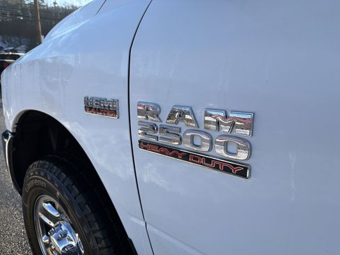 Used 2015 RAM 2500 Tradesman w/ Chrome Appearance Group image 32