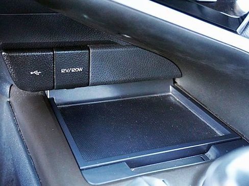 Used 2023 Toyota Camry SE image 27