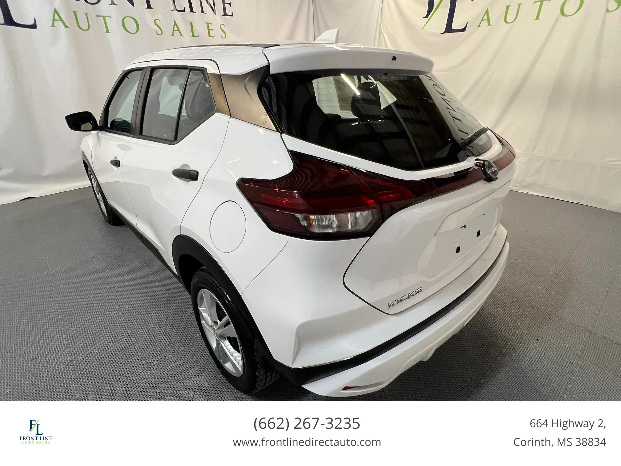 Used 2023 Nissan Kicks S FWD image 5