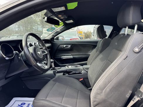 Used 2015 Ford Mustang Coupe RWD image 14