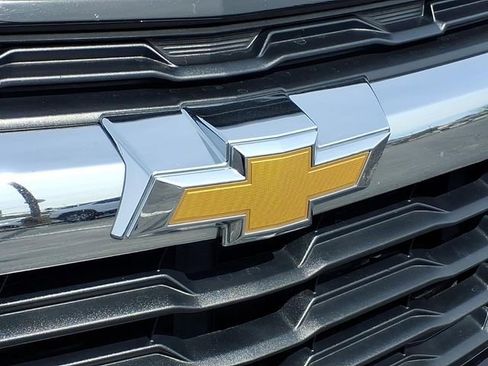 Used 2025 Chevrolet TrailBlazer LT AWD/4WD image 24