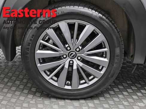 Used 2023 Nissan Pathfinder SL w/ SL Premium Package image 31