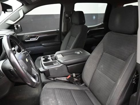 Used 2022 Chevrolet Silverado 1500 LT AWD/4WD image 12