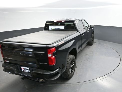 Used 2022 Chevrolet Silverado 1500 Custom Trail Boss AWD/4WD image 28