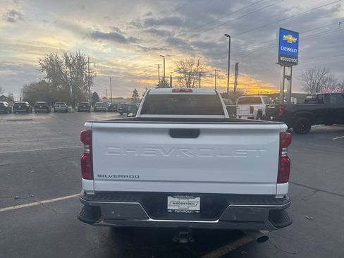 Used 2025 Chevrolet Silverado 2500 W/T w/ WT Convenience Package image 4