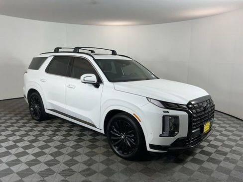 Used 2024 Hyundai Palisade Calligraphy AWD/4WD image 3