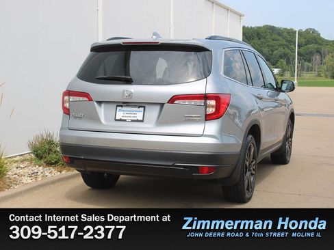 Certified 2021 Honda Pilot Special Edition image 2