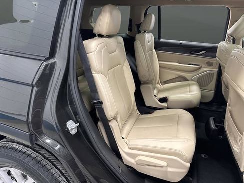 Used 2022 Jeep Grand Cherokee L Limited w/ Luxury Tech Group II image 33