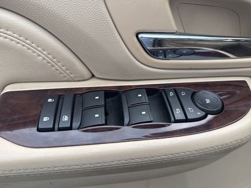 Used 2009 Cadillac Escalade ESV 2WD image 13