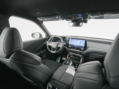 New 2026 Lexus TX 500h AWD image 14