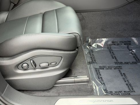 New 2026 Porsche Cayenne AWD/4WD image 17