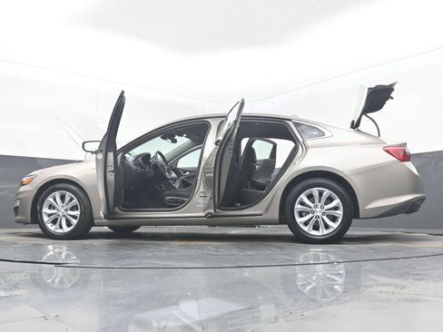 Used 2025 Chevrolet Malibu LT FWD image 39