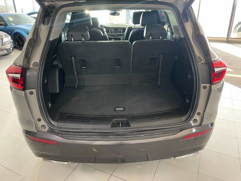 Used 2019 Buick Enclave Essence image 7