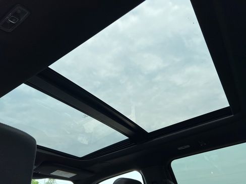 New 2025 Ford F250 Platinum image 37