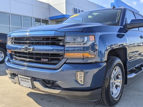 Used 2018 Chevrolet Silverado 1500 LT w/ All Star Edition image 16