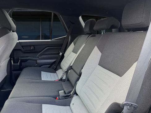 Used 2025 Toyota 4Runner TRD Off-Road image 15